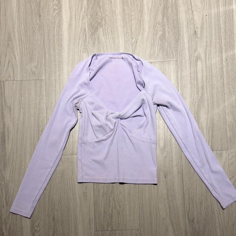 Abercrombie Lavender Long Sleeve Twist Front Top